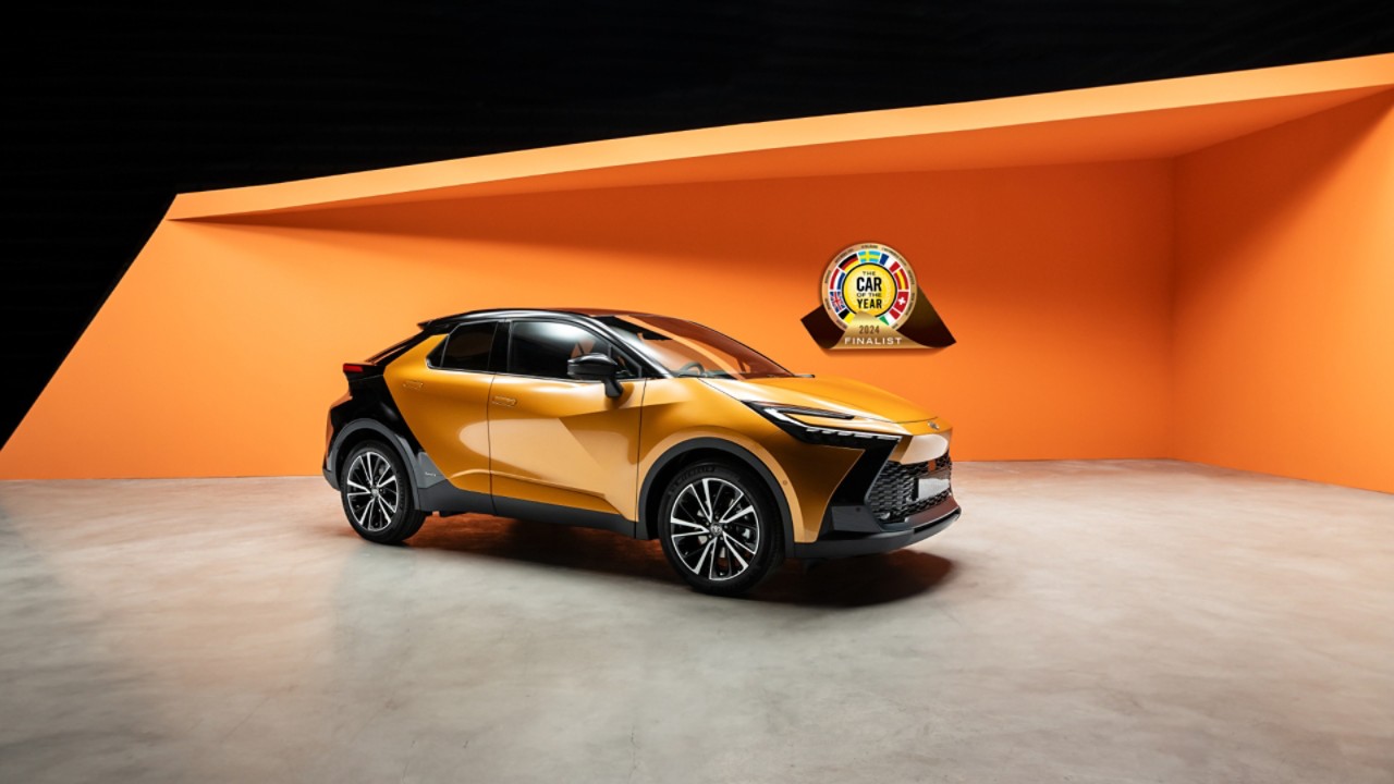 Автомобили с бърза доставка | C-HR | Toyota България